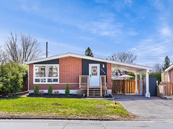 1004 Pleasant Park Rd, Ottawa, ON K1G 2A1