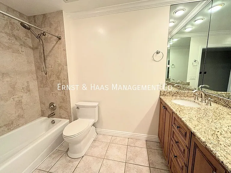 11381 Foster Rd — Photo 14