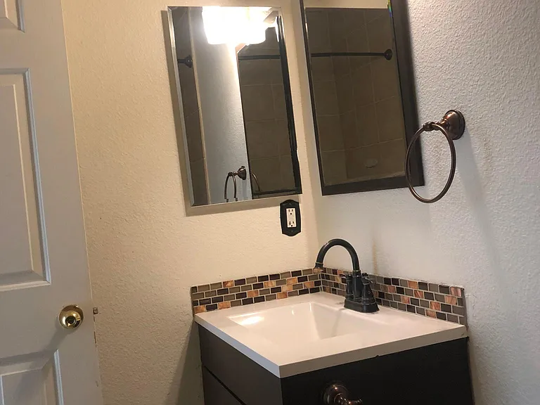 Cactus Dr — Photo 11