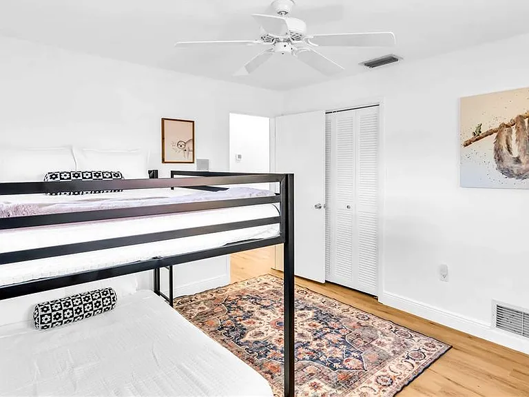 2921 Captiva Dr — Photo 38