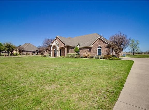 4th image of 2012 Willow Bend Dr