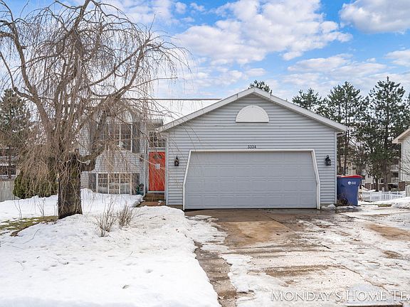3rd image of 3334 Hazelnut Dr NW