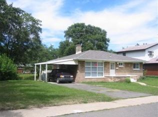 8226 Locust Ave, Gary, IN 46403
