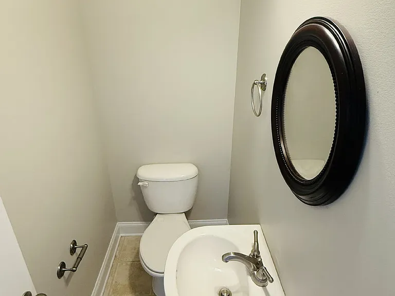 5802 Kessinger Ct — Photo 8