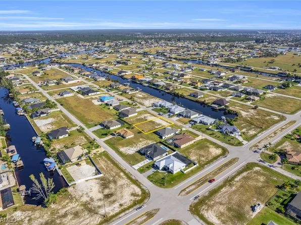 1612 NW 38th Ave, Cape Coral, FL 33993