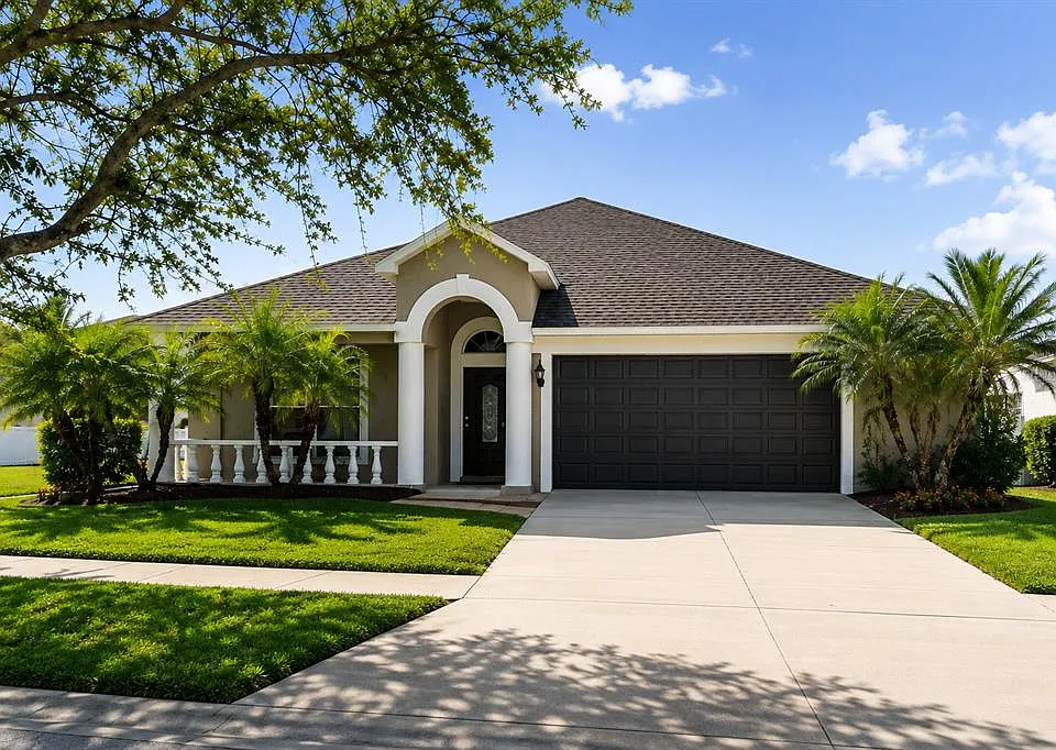 4211 Hartford Lake Dr