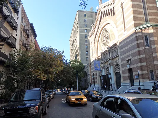 Rented by John O'Kelly Real Estate | media 16