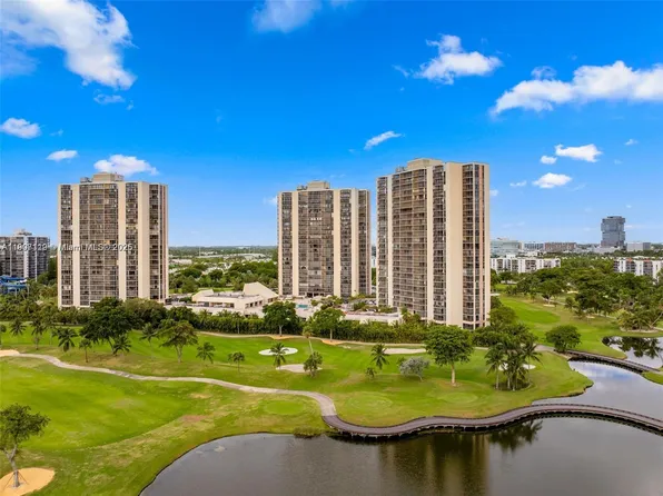 20379 W Country Club Dr APT 737, Aventura, FL 33180