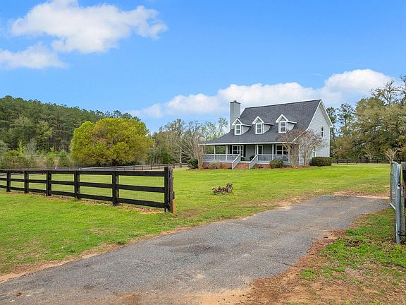 5th image of 9466 Rose Rd