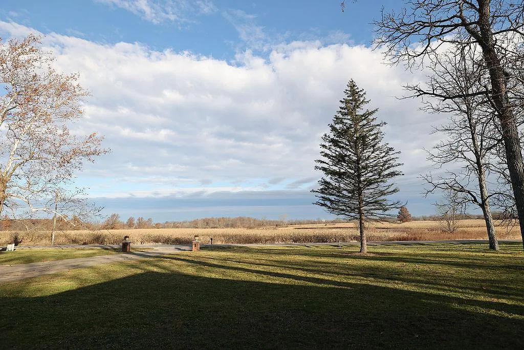 3601 W Mason Rd — Photo 3