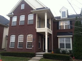 42808 Park Cresent Dr, Sterling Heights, MI