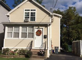 2018 9th St, Rensselaer, NY 12144