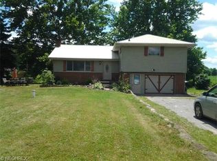 2128 Leisure Rd NW, Minerva, OH 44657