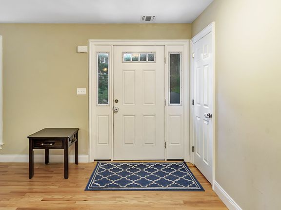 2nd image of 156 Dogwood Dr