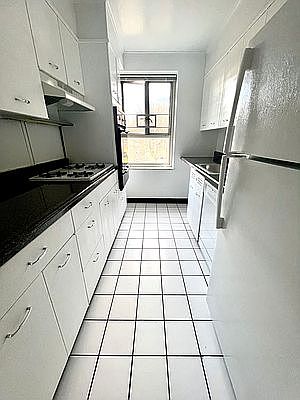 4th image of 69-10 198th St #3C