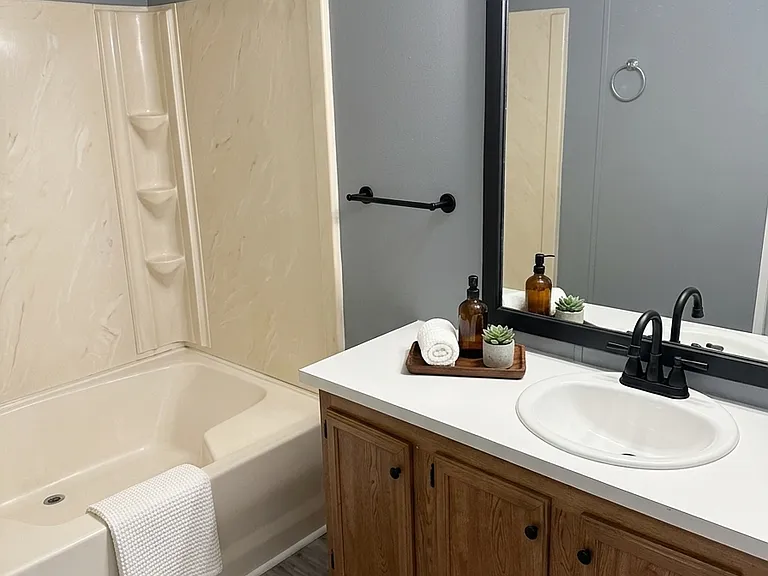 Meadowlark MHC LLC - Rent to Own — Photo 40