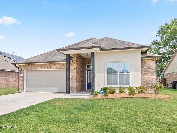 5th image of 402 Norman Dr