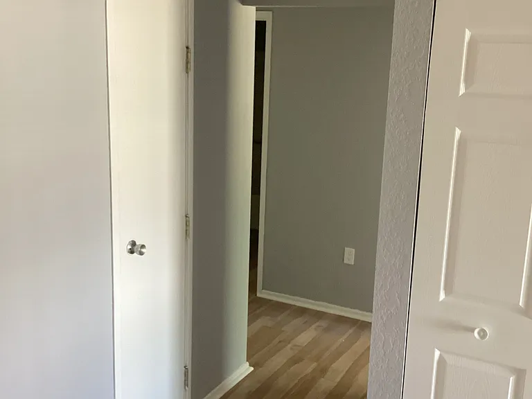 225 N Elizabeth St #1E — Photo 8