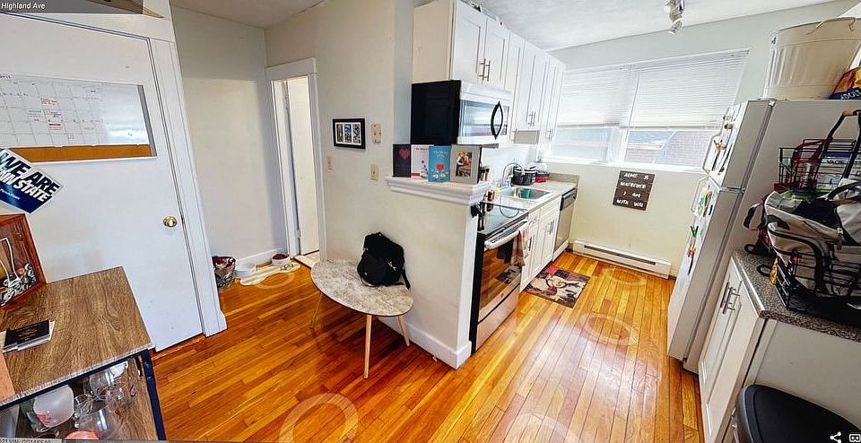 2nd image of 402 Highland Ave APT 3A