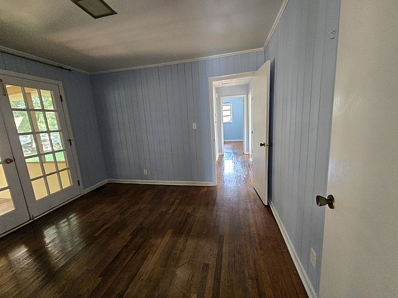 4th image of 645 Forest Ridge Dr SE