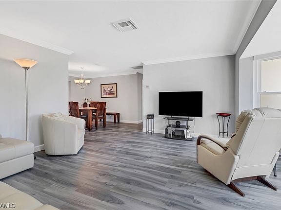 4th image of 1795 Lakeview Blvd