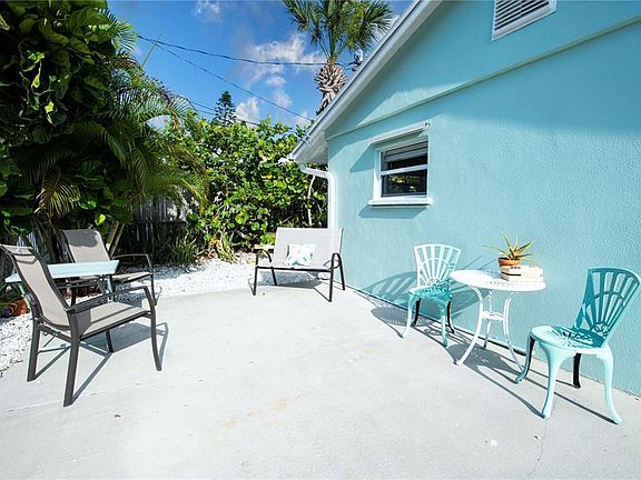 3rd image of 209 Bahia Vista Dr #1