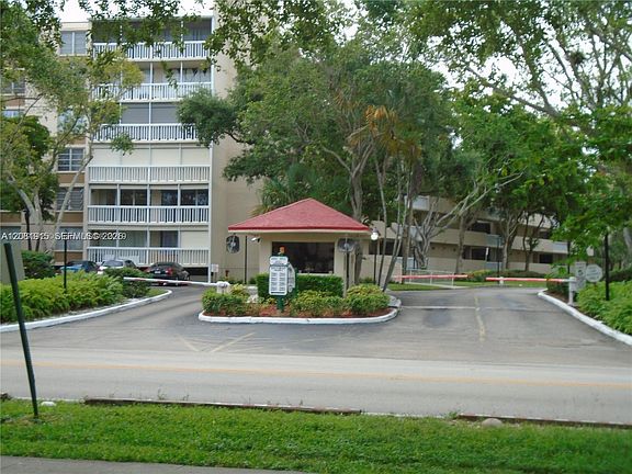 2nd image of 6921 Environ Blvd APT 4P