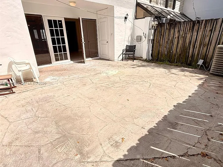 2750 N 34th Ave #9D — Photo 18
