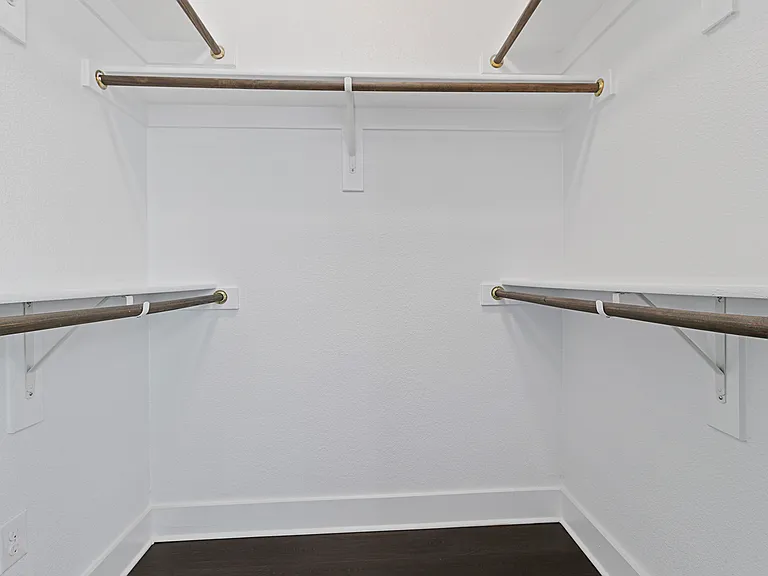 C1-Seahorse-Closet C1-Seahorse-Closet