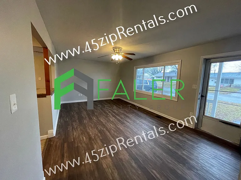 1244 Frost Cir — Photo 5