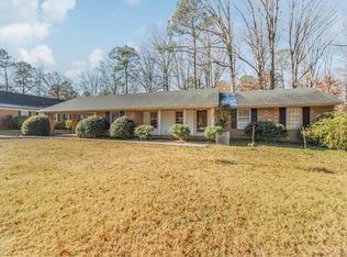122 Shore Dr, Emporia, VA 23847