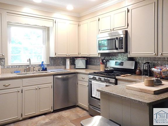 4th image of 2937 Collinstown Rd