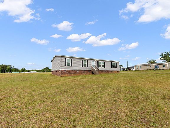 3rd image of 2890 Junior Rd