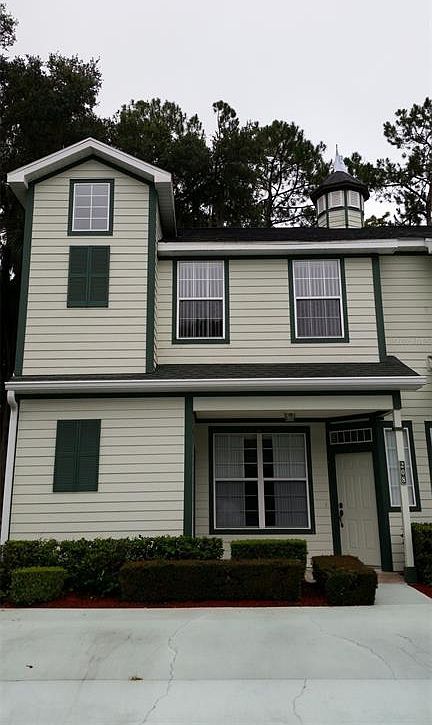 231 NE 28th Ave APT 208