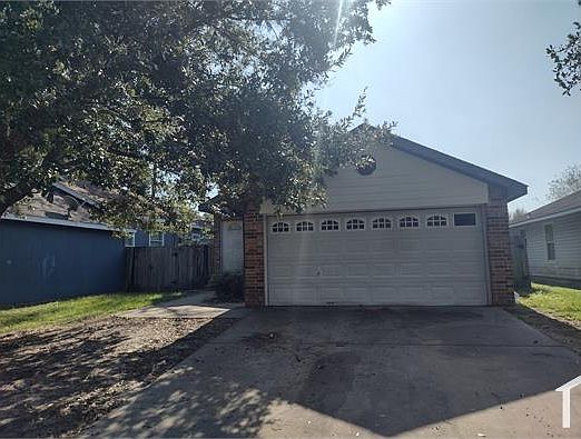 3rd image of 11734 Greencanyon Dr