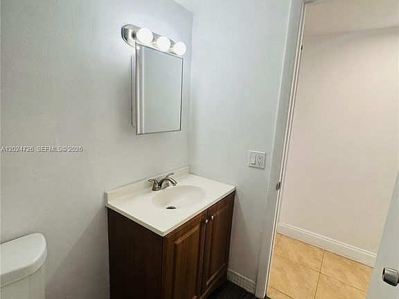 5th image of 486 NW 165th St Rd APT B201
