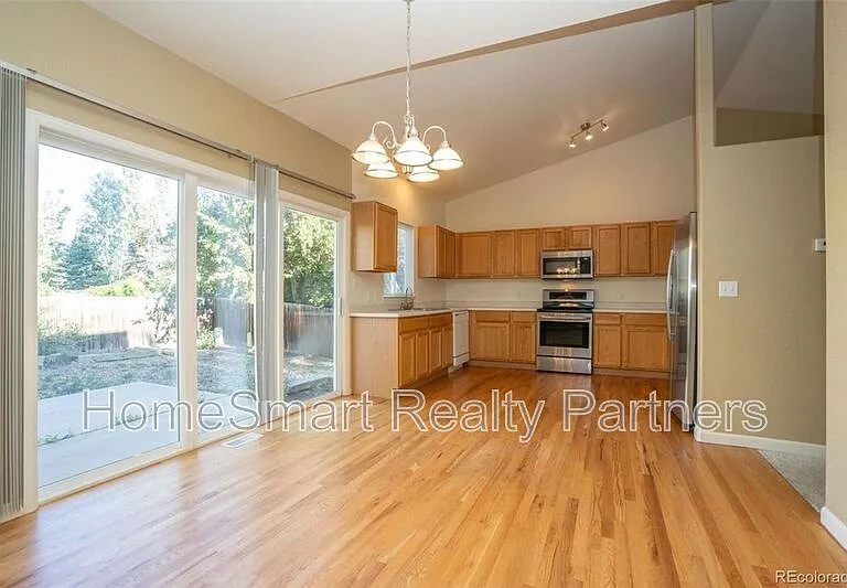1917 Wildrose Dr — Photo 7