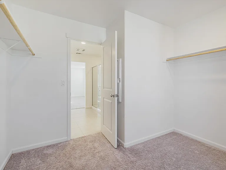 5319 Hames Valley Ln — Photo 28
