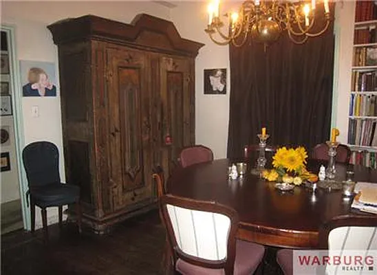 Sold by Warburg | media 18