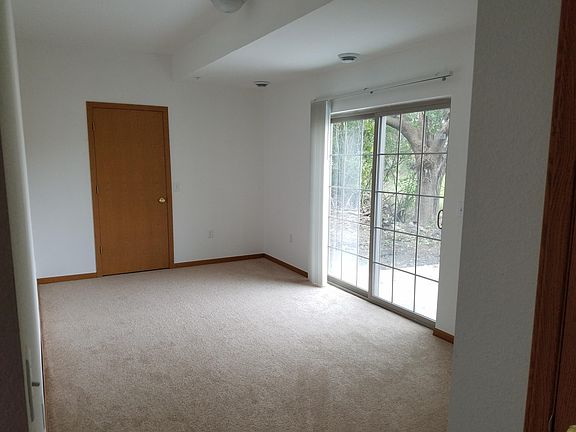 5th image of 237 W Lawton St #237
