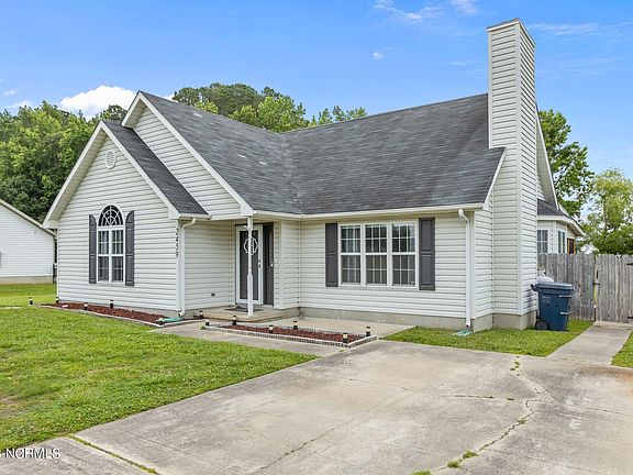 3rd image of 2459 Hunterchase Lane