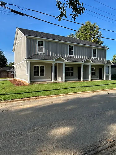 510 1st Ave Photo 1