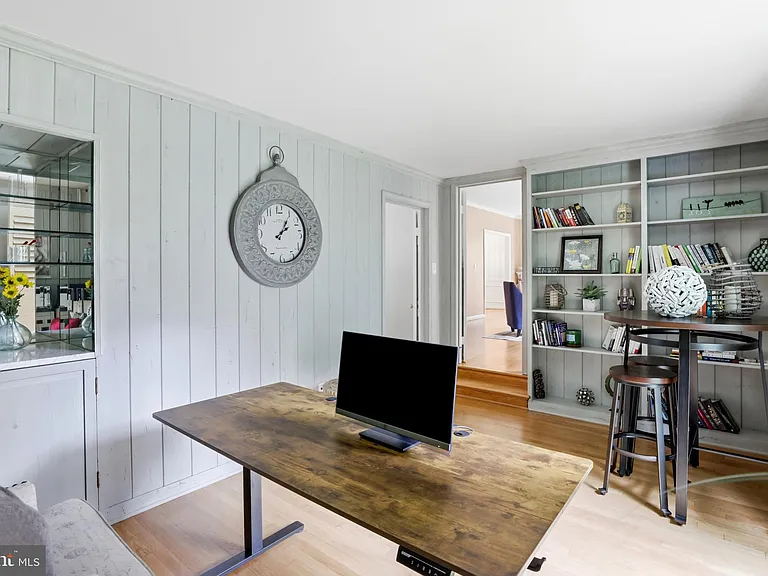 7715 Crossover Dr — Photo 28