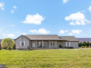 58 Dawson Farm Ln, Berkeley Springs, WV 25411