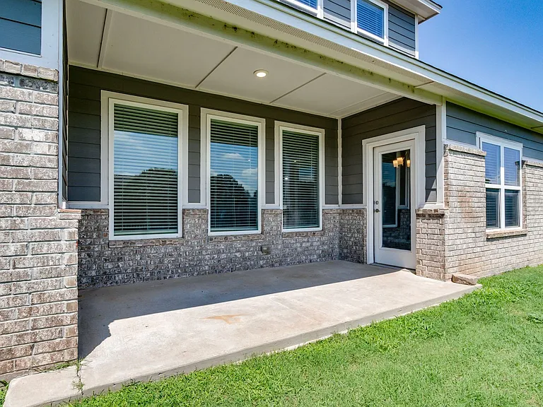 10608 Glover River Dr — Photo 35