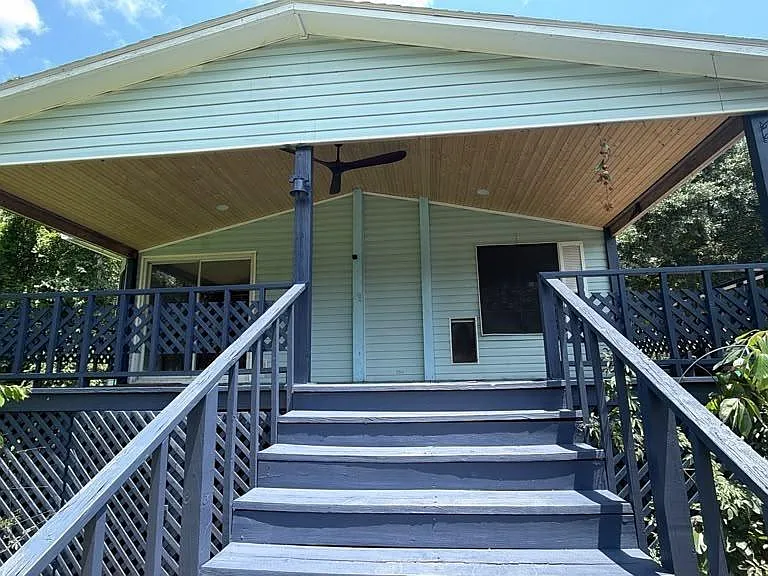 1579 Tara Dr — Photo 2