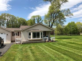 4300 Pleasant Valley Rd, Brighton, MI 48114
