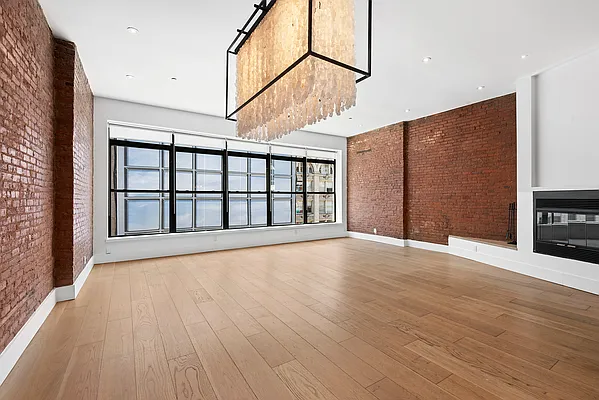 Sold by Christie's International Real Estate Group, LLC | media 3