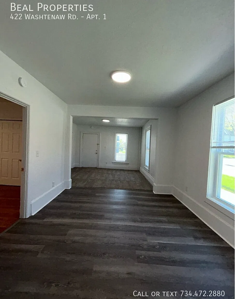 2 bed, $1,400 — Photo 4
