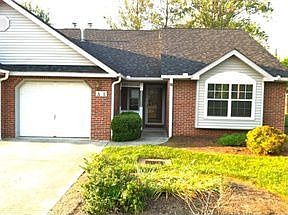 3rd image of 4125 Woodlawn Pike APT A1